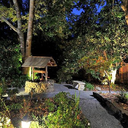 Bed and Breakfast Mary Cards Coach House Olinda Exterior foto